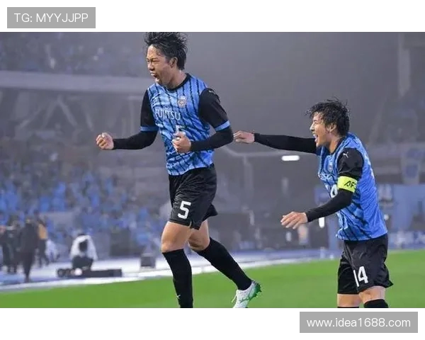 山形山神迎战广岛三箭力争主场胜利展现球队风采